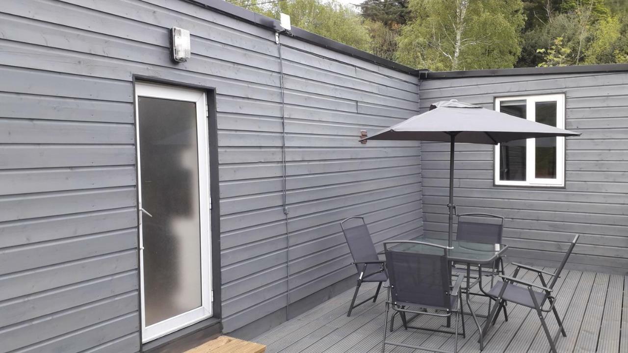 The Cabins Hotel Kirikee Exterior photo